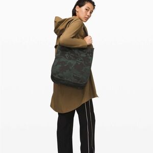 Lululemon Now and Always Tote *15L